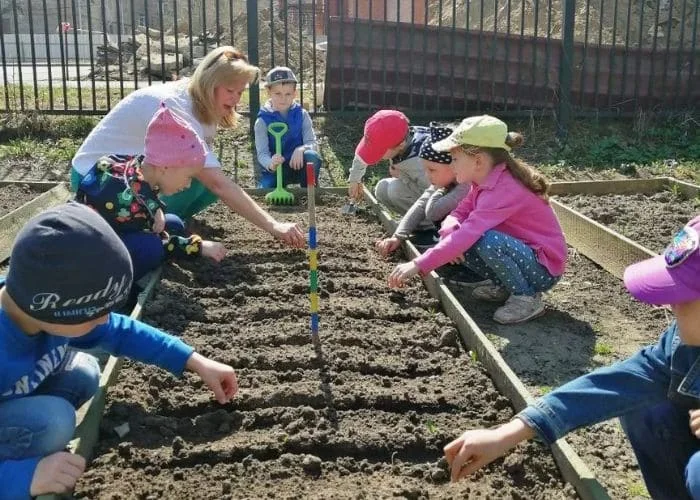 работы в саду